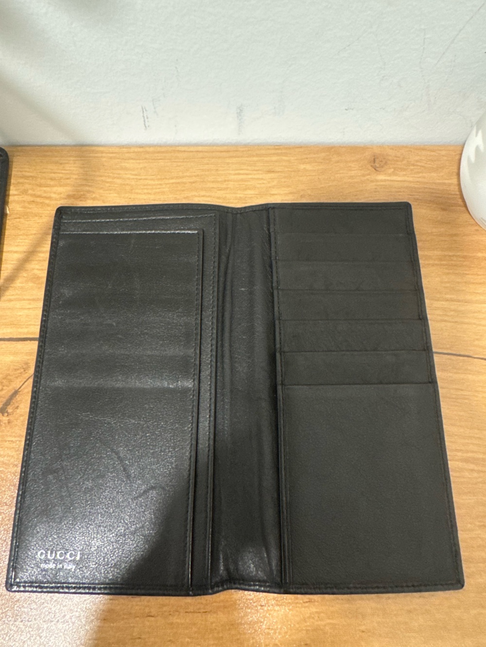 Vintage Gucci Black Leather Long Breast Pocket Wallet - Slim Billfold - Picture 3 of 13